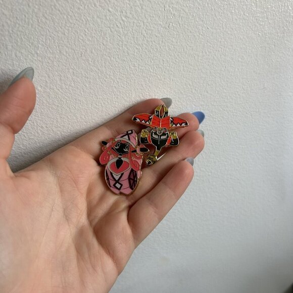 Official 2017 Tapu Lele Tapu Bull Pokemon Lapel Pin Collectible Rare Pins - Picture 2 of 6